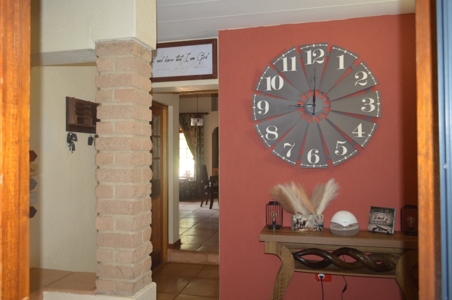 5 Bedroom Property for Sale in Wilkoppies North West